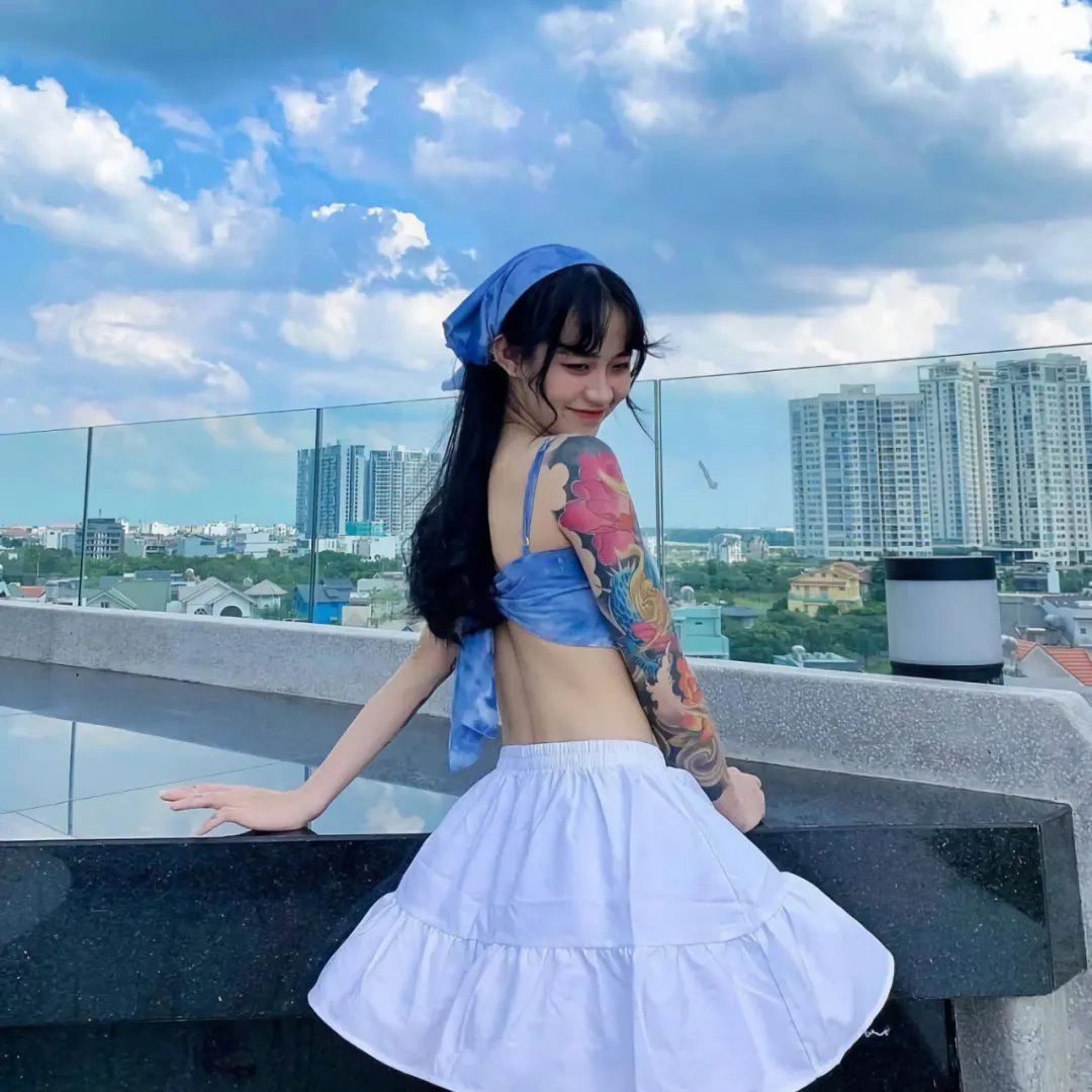 与凤行